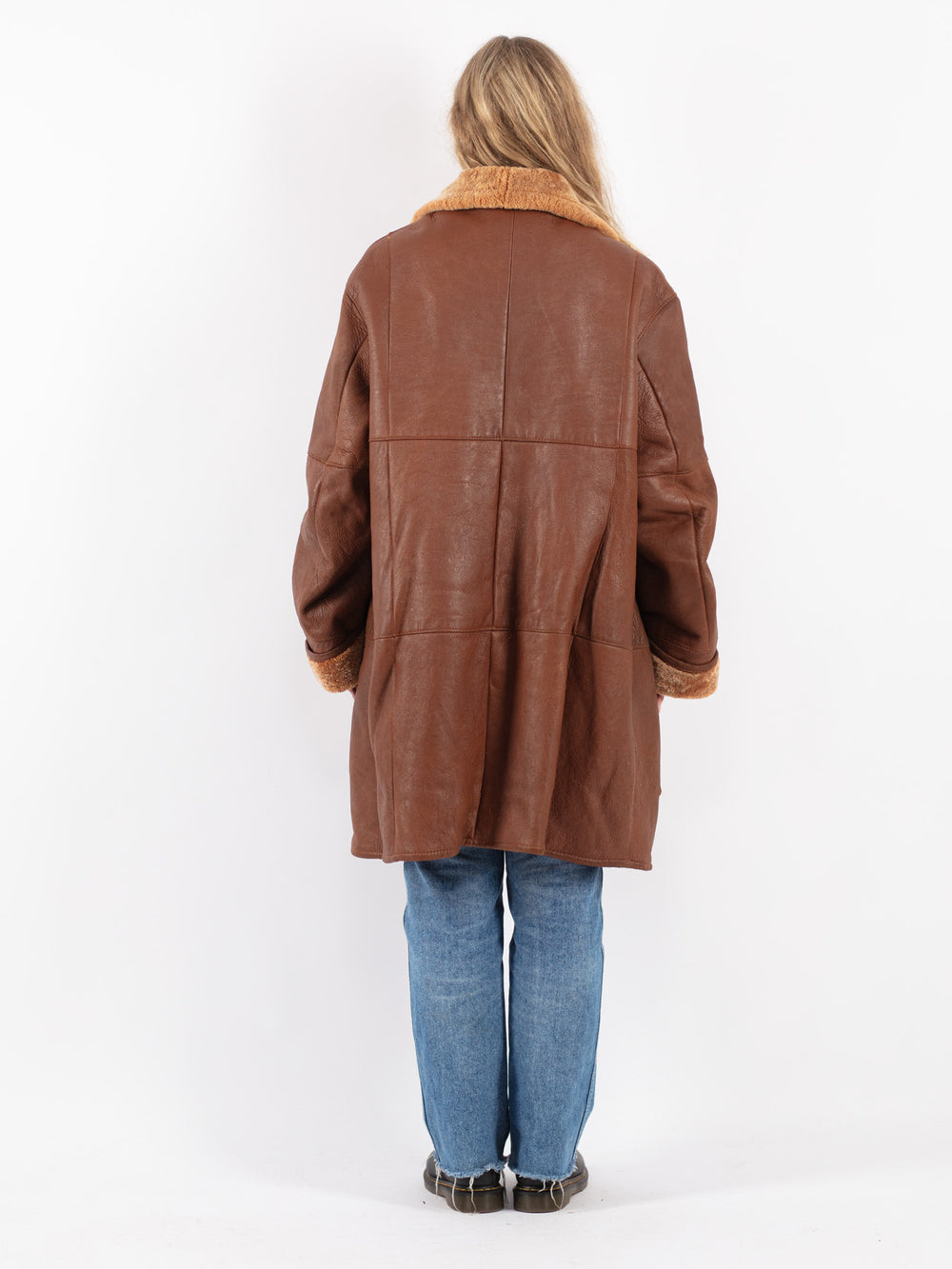 Vintage 90's Women Sheepskin Coat in Brown