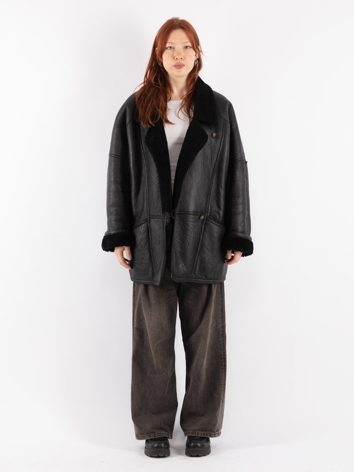 Vintage 80's Women Sheepskin Shearling Coat in Black