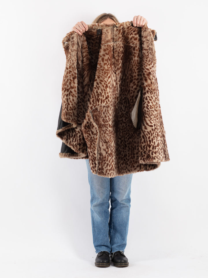 Vintage 80's Women Sheepskin Coat in BlackV9107