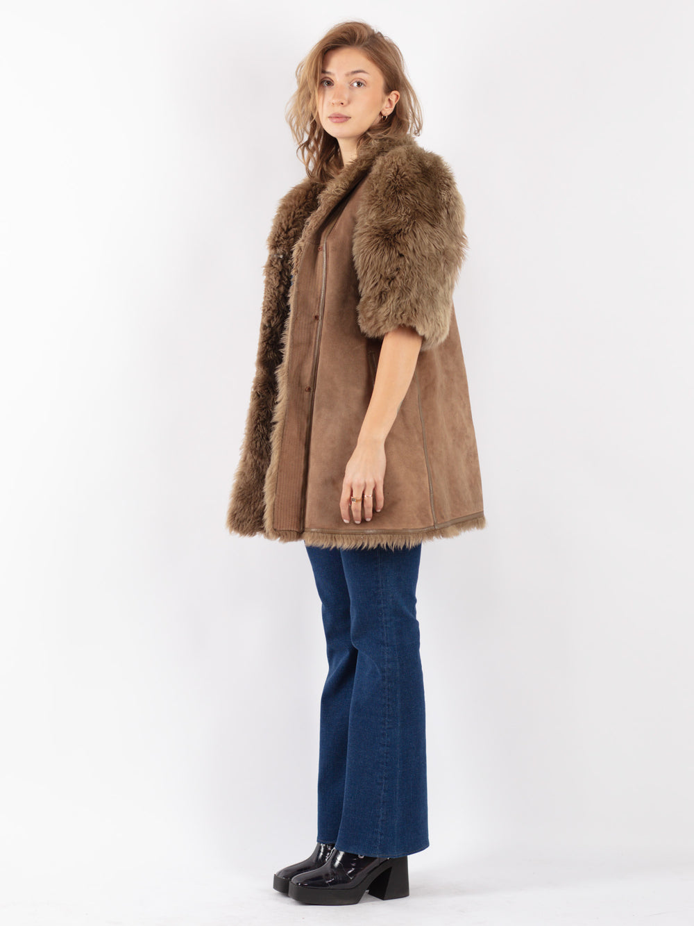 Vintage 80's Women Shearling Coat in Beige