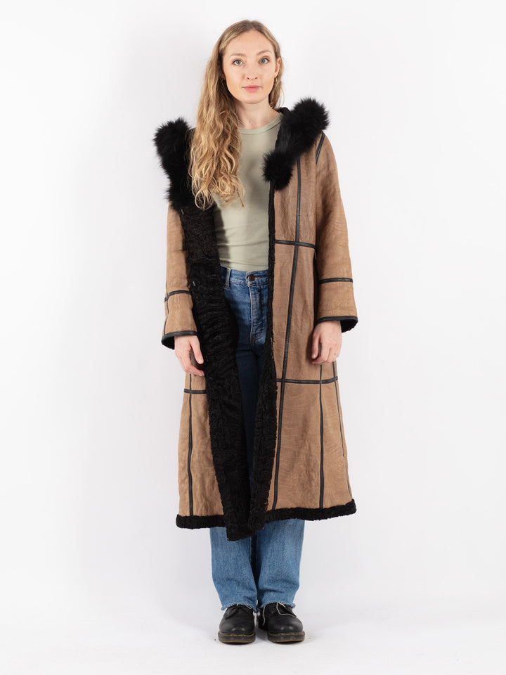 Vintage 80's Women Sheepskin Coat in Beige