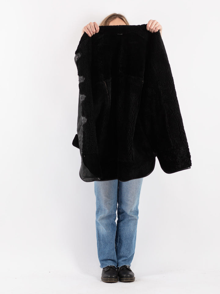 Vintage 80's Women Sheepskin Coat in Black