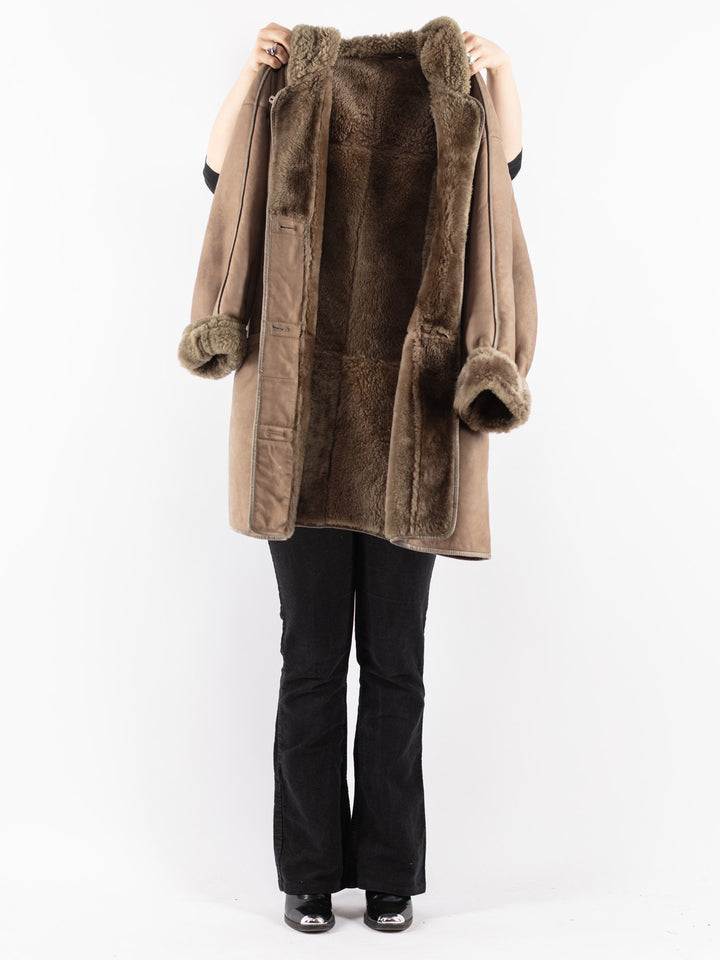 Vintage 80's Women Sheepskin Coat in Beige
