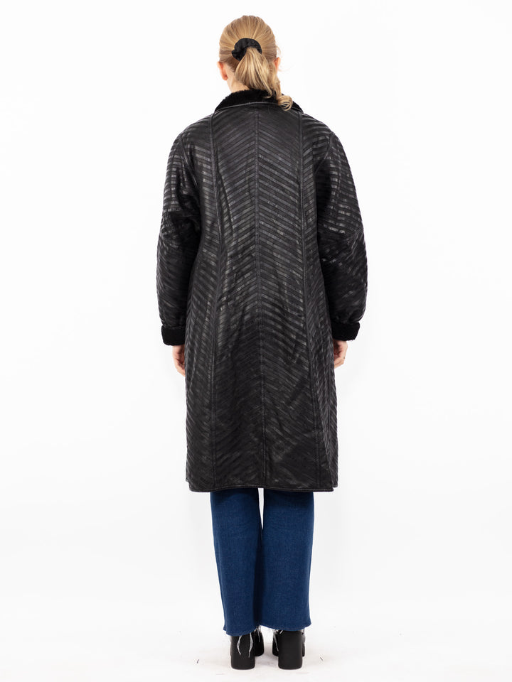 Vintage 80's Women Reversible Sheepskin Coat in Black