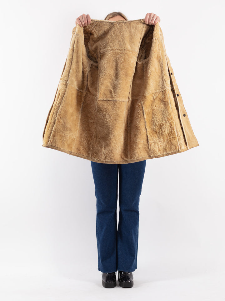 Vintage 80's Women Sheepskin Coat in Beige