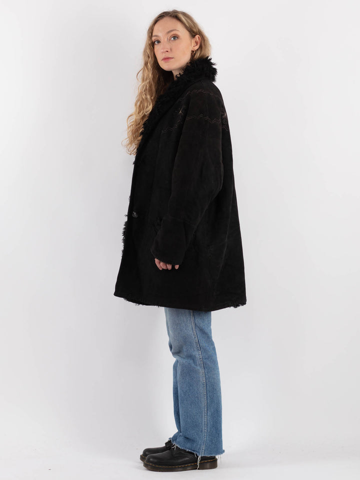 Vintage 80's Women Sheepskin Shearling Coat in BlackV9306