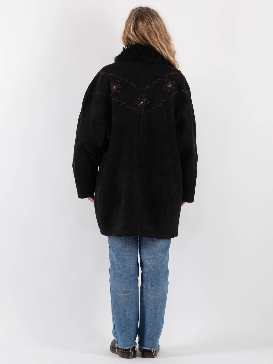 Vintage 80's Women Sheepskin Shearling Coat in BlackV9306