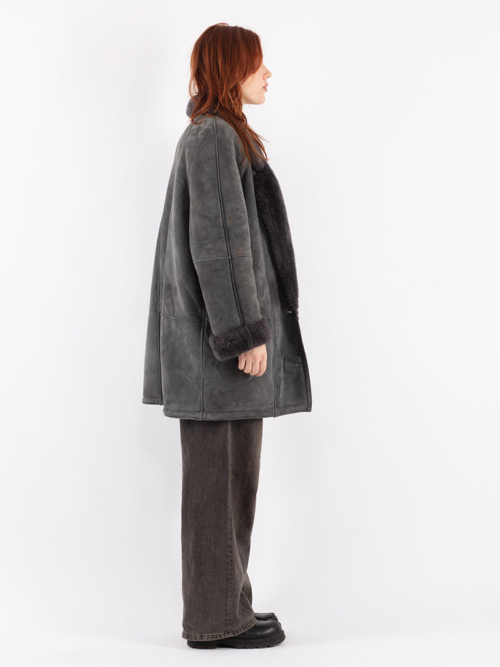 Vintage 80's Women Sheepskin Shearling Coat in Gray