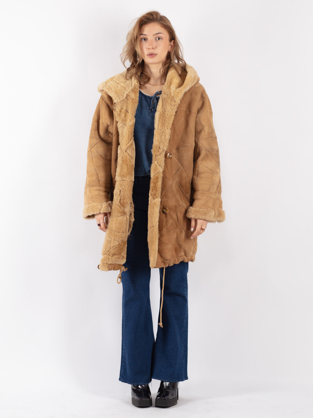 Vintage 80's Women Sheepskin Coat in Beige