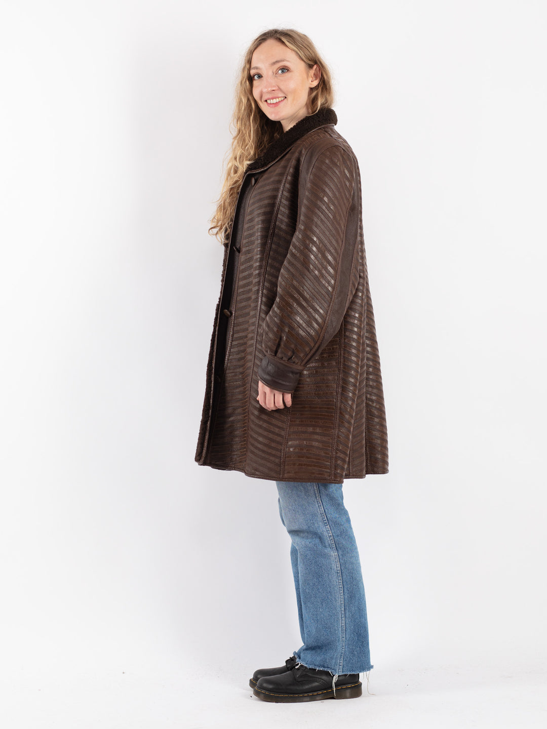 Vintage 80's Women Sheepskin Coat in Brown