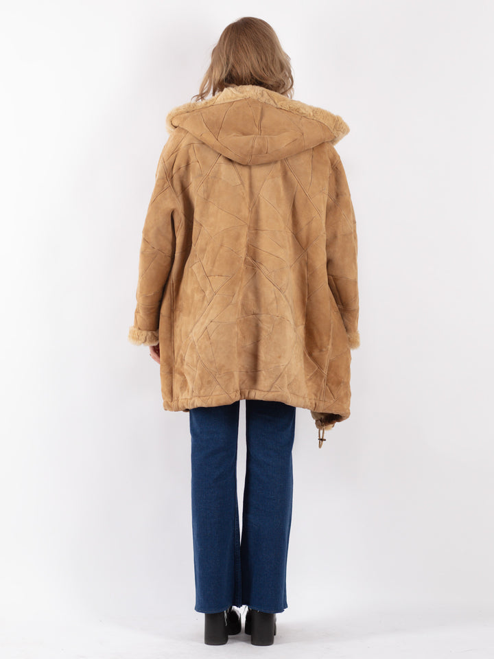 Vintage 80's Women Sheepskin Coat in Beige