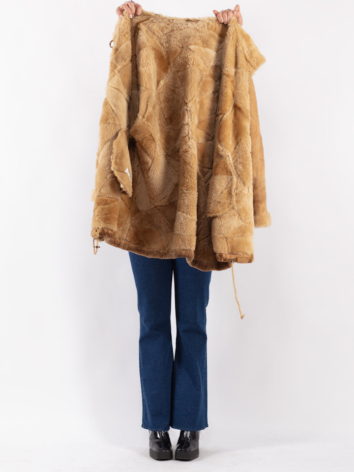Vintage 80's Women Sheepskin Coat in Beige
