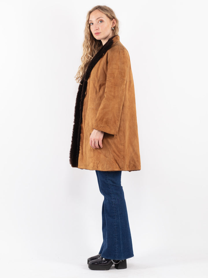 Vintage 80's Women Sheepskin Coat in Brown
