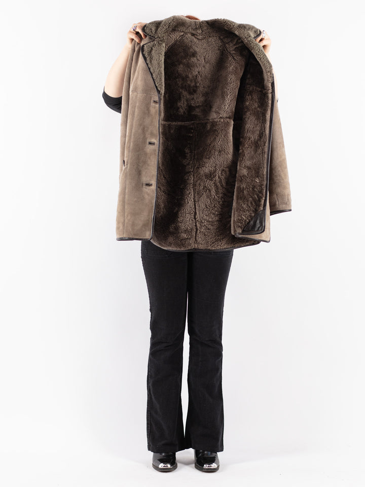 Vintage 80's Women Sheepskin Coat in Beige