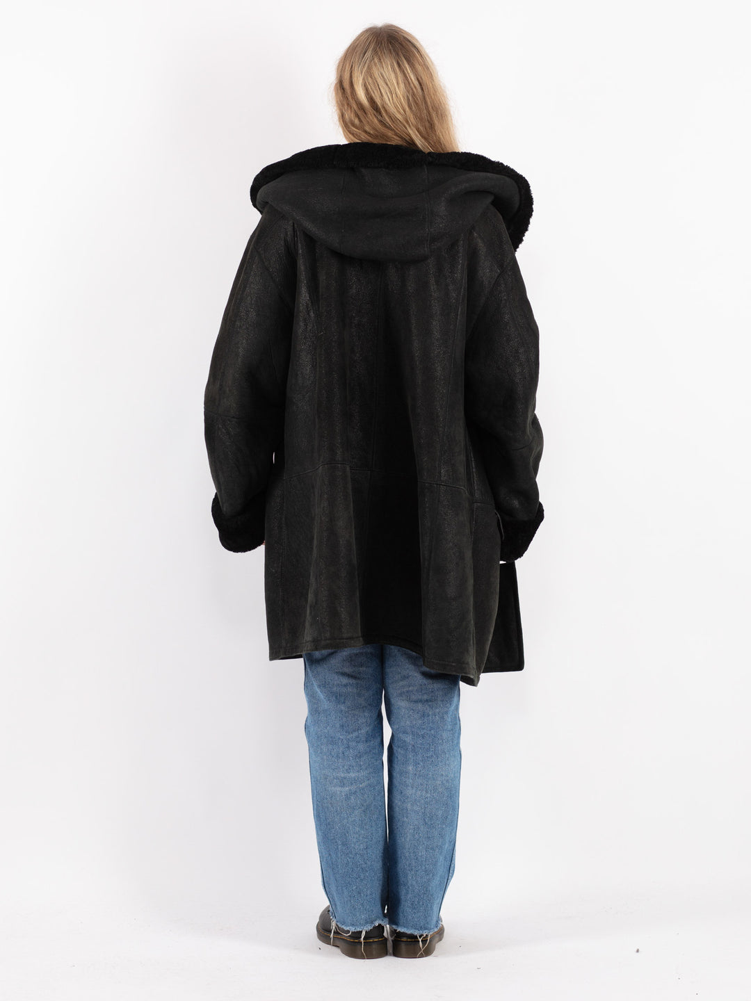 Vintage 80's Women Sheepskin Coat in Black