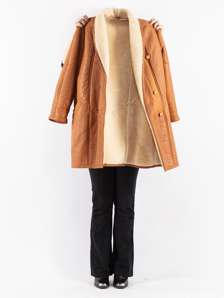 Vintage 80's Women Sheepskin Shearling Coat in Brown