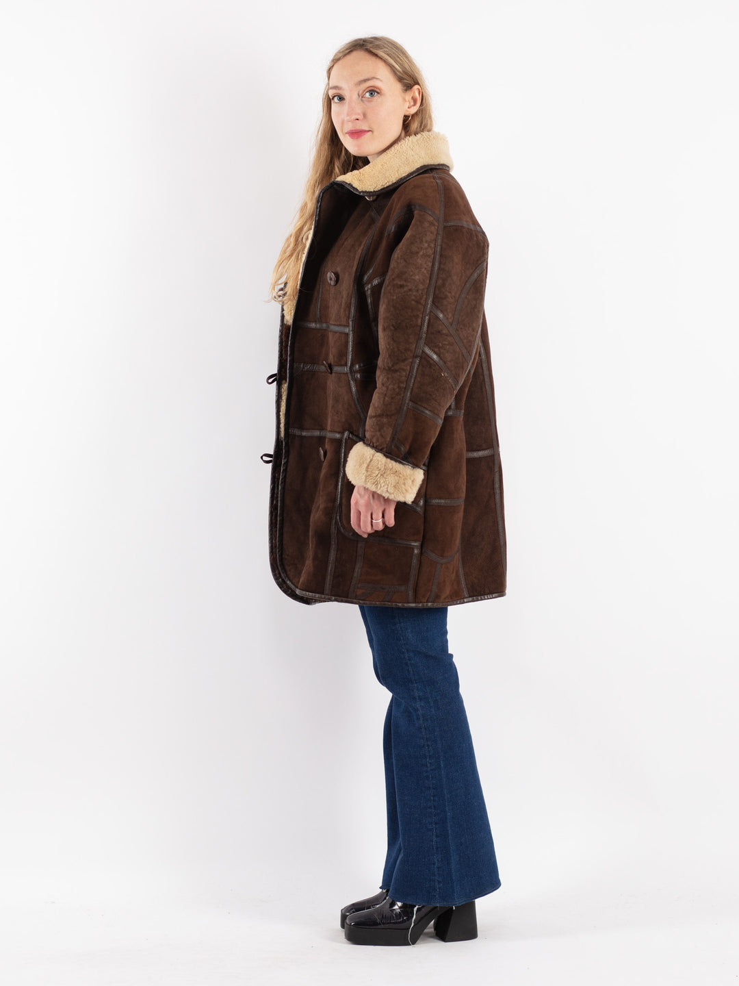 Vintage 80's Women Sheepskin Shearling Coat in Brown