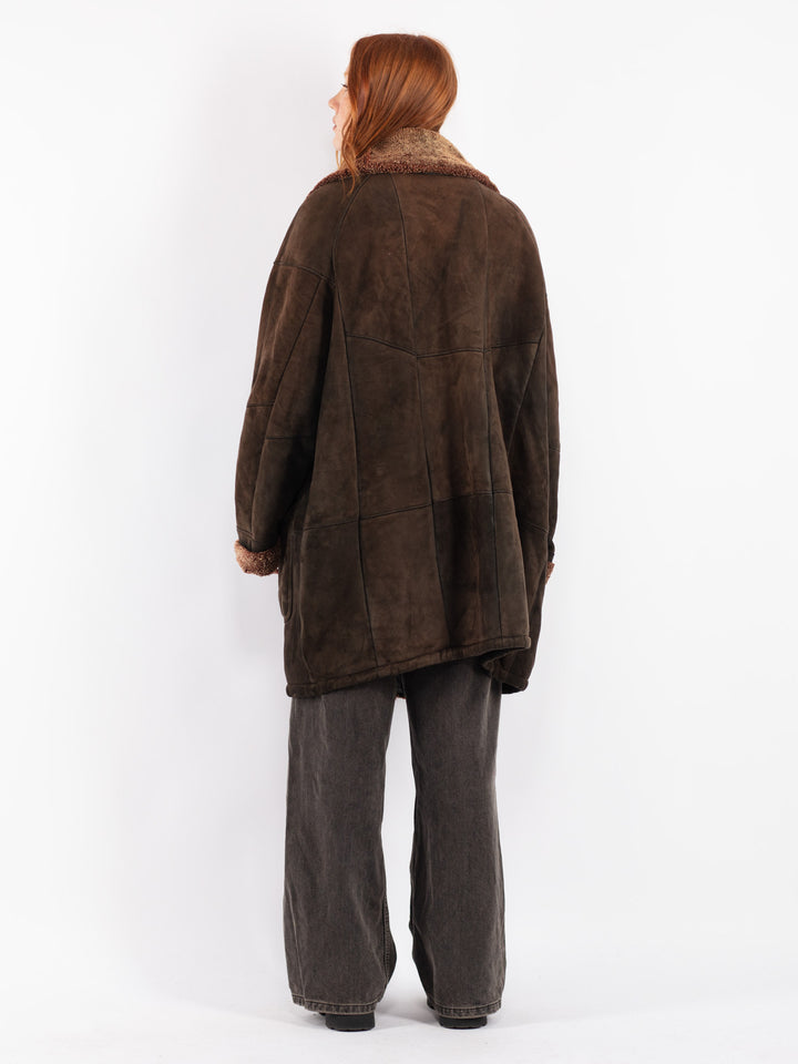 Vintage 90's Women Sheepskin Coat in Brown