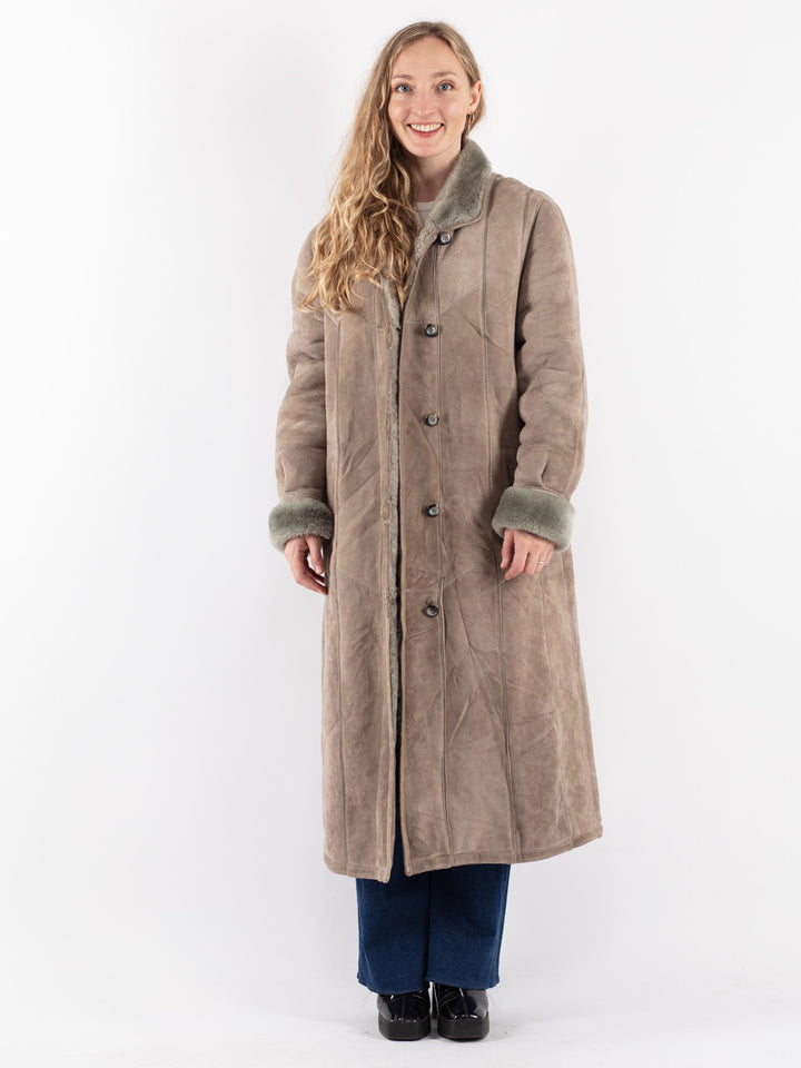 Vintage 70's Women Sheepskin Coat in Beige