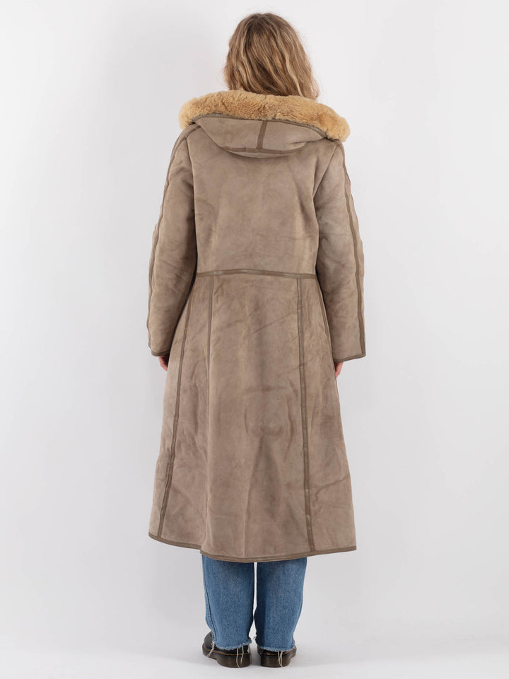 Vintage 80's Women Sheepskin Coat in BeigeV9322