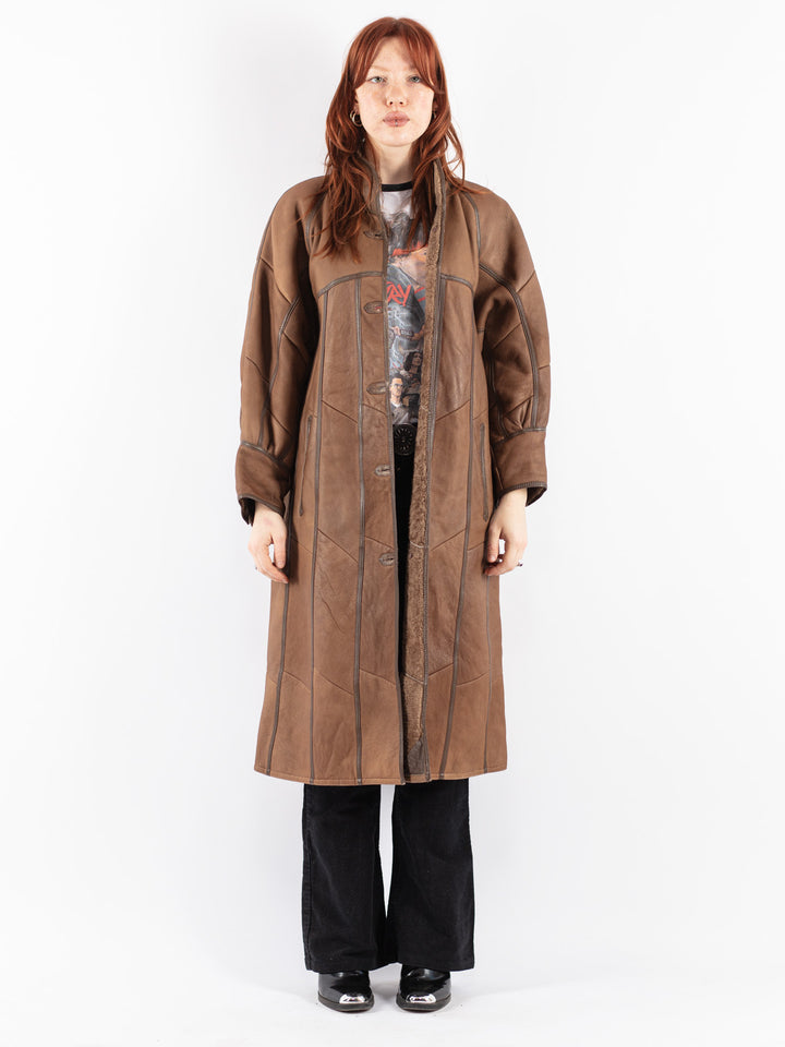 Vintage 80's Women Sheepskin Coat in Brown
