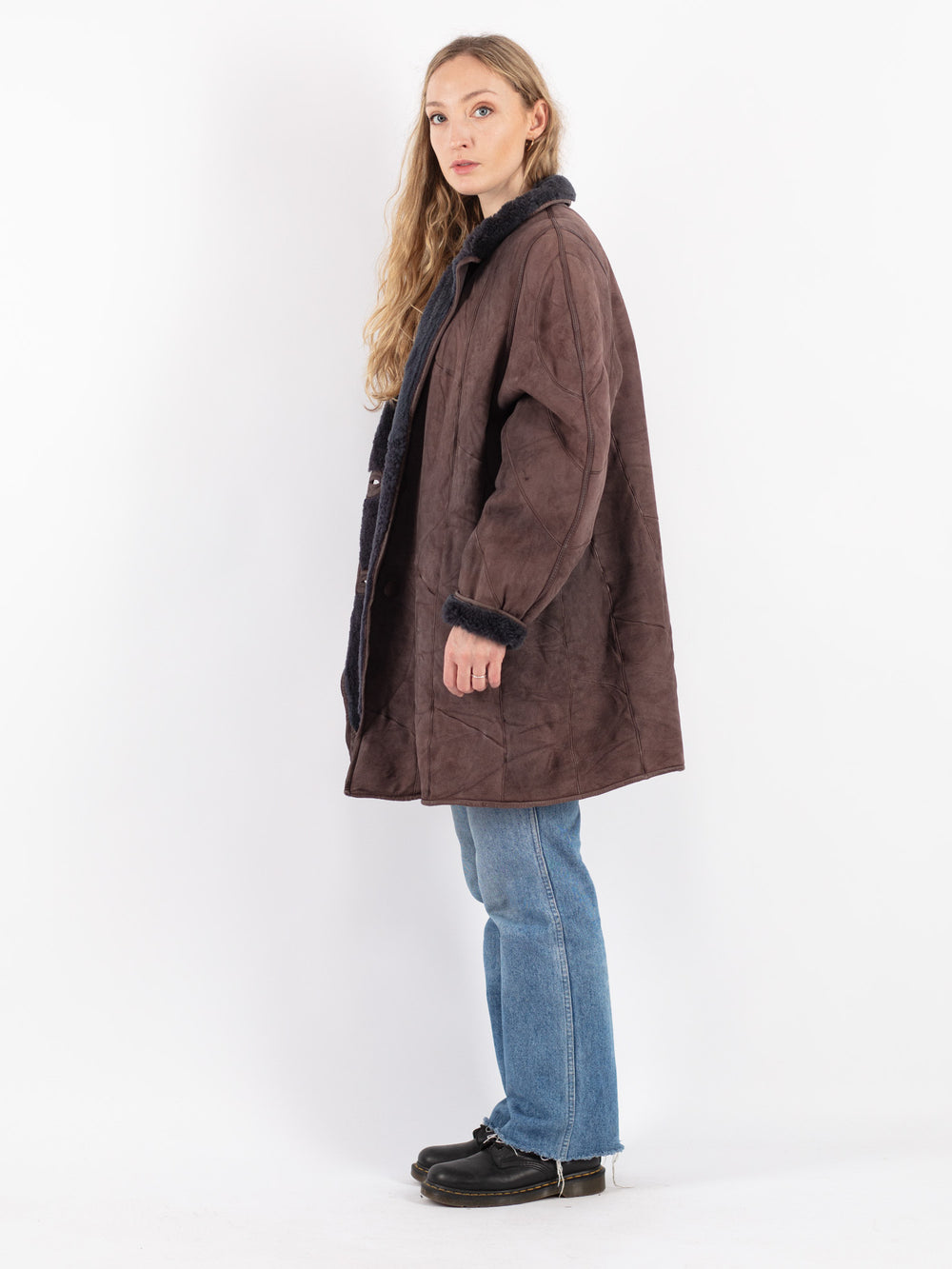 Vintage 80's Women Sheepskin Coat in Purple