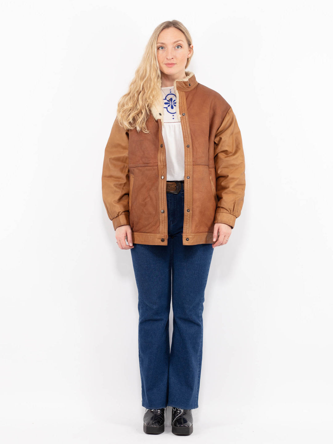 Vintage 80's Women Sheepskin Jacket in BrownA1018