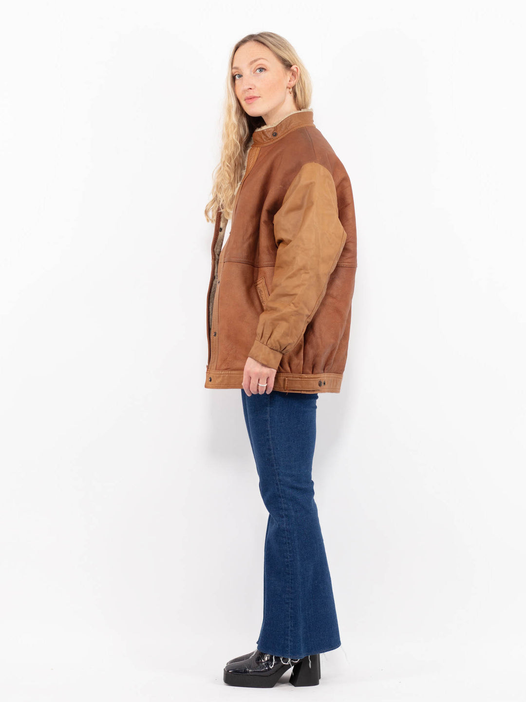 Vintage 80's Women Sheepskin Jacket in BrownA1018