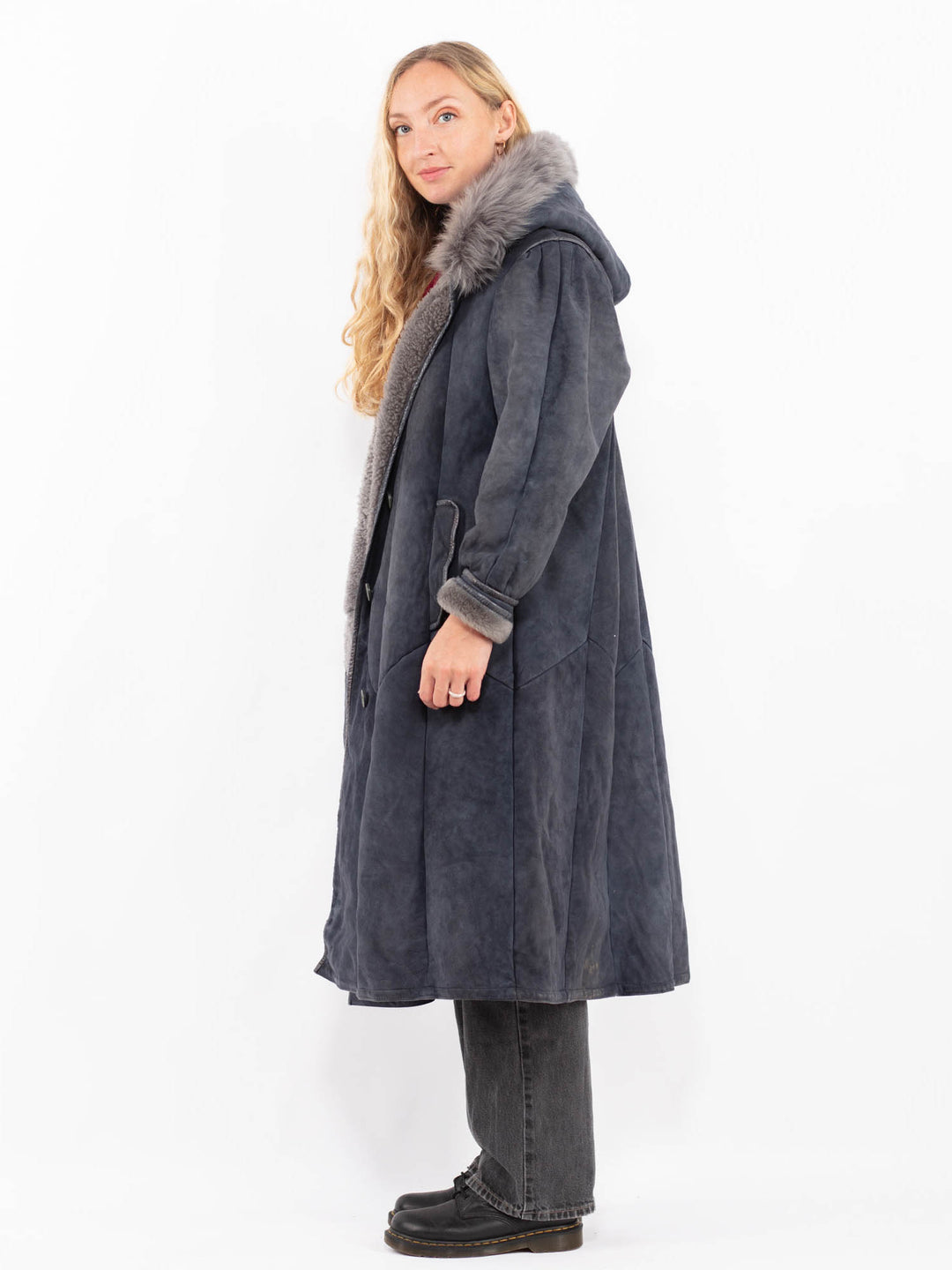 Vintage 80's Women Sheepskin Coat in BlueA0641