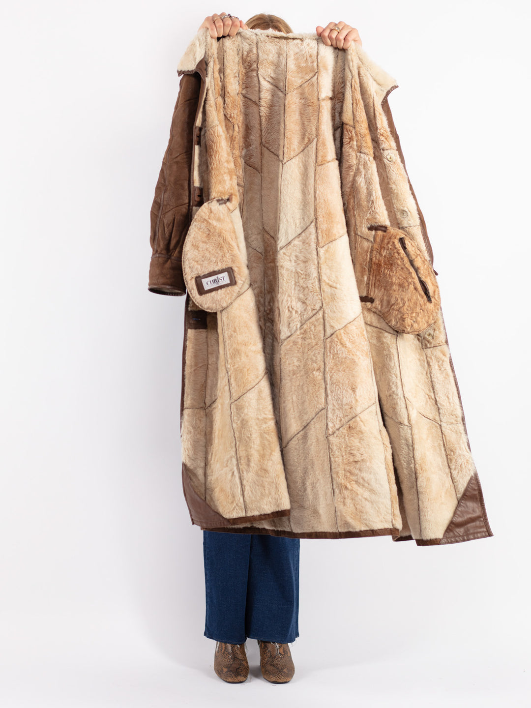 Vintage Women Sheepskin Coat in Brown
