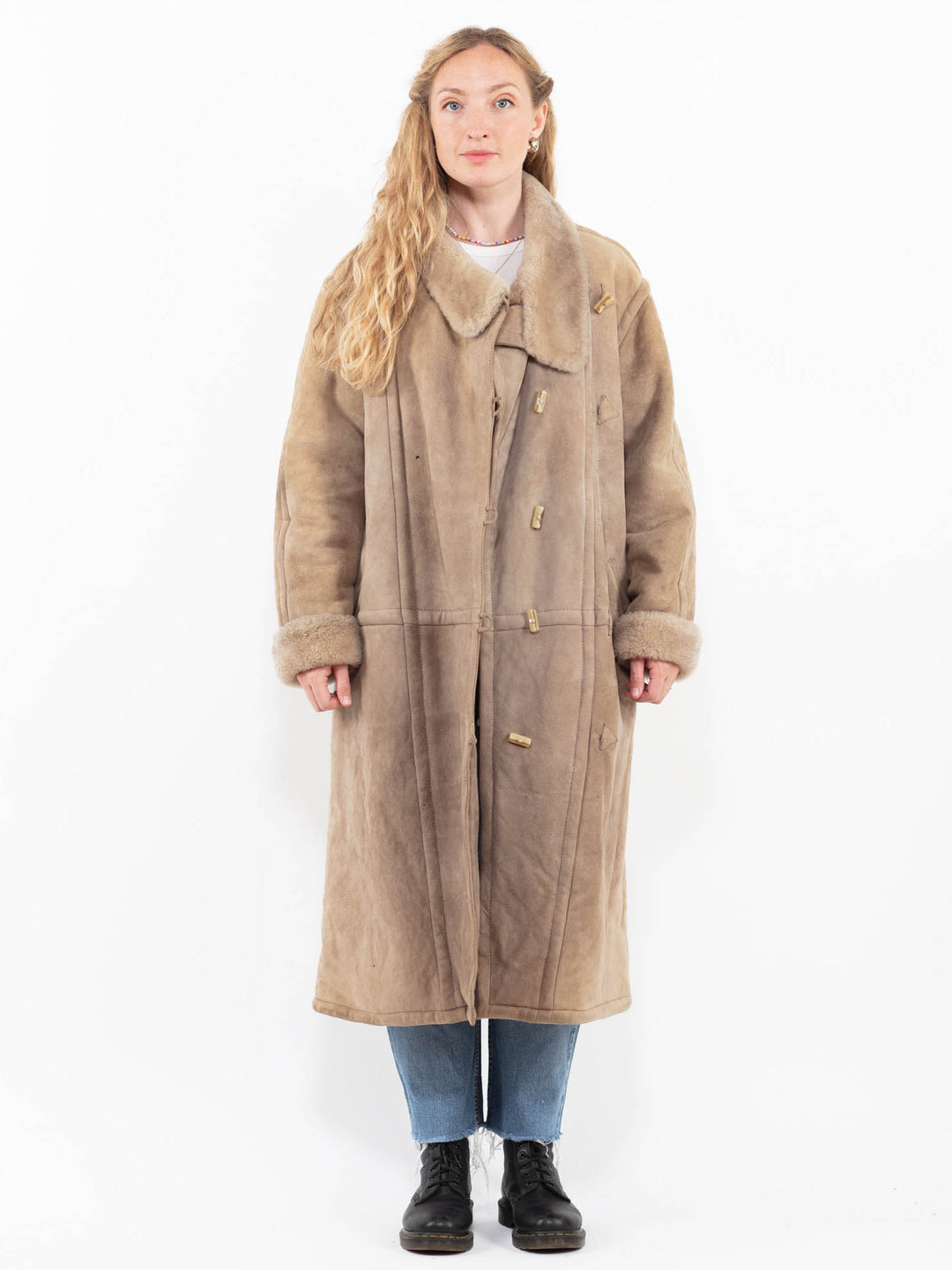 Vintage 80's Women Sheepskin Coat in BeigeA0338