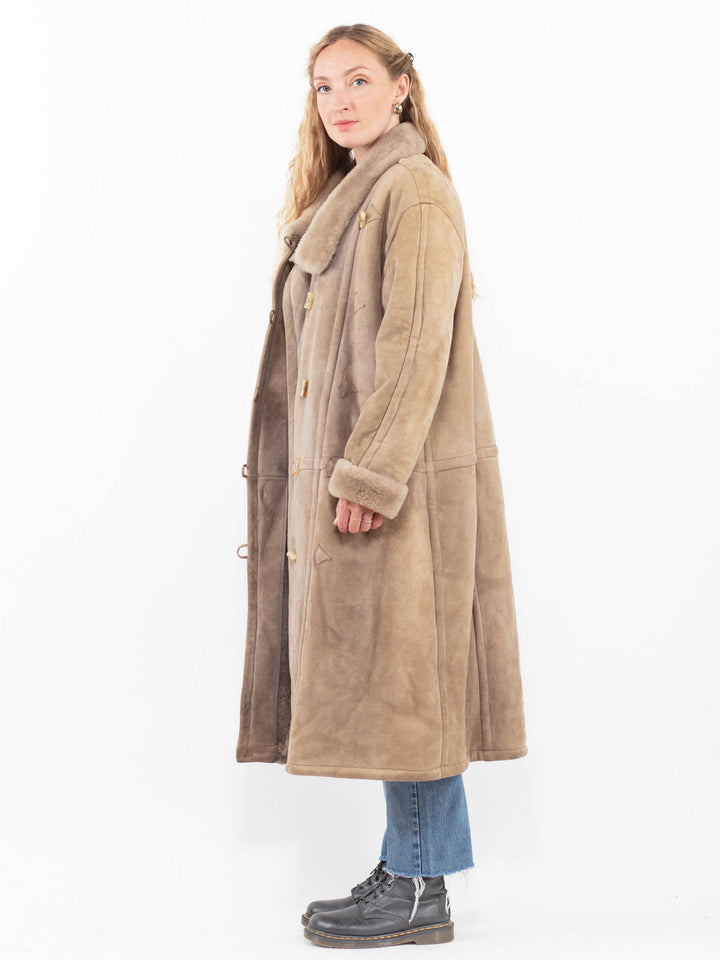 Vintage 80's Women Sheepskin Coat in BeigeA0338