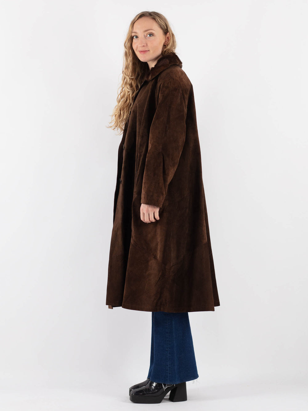 Vintage 80's Women Suede Coat in BrownV9406