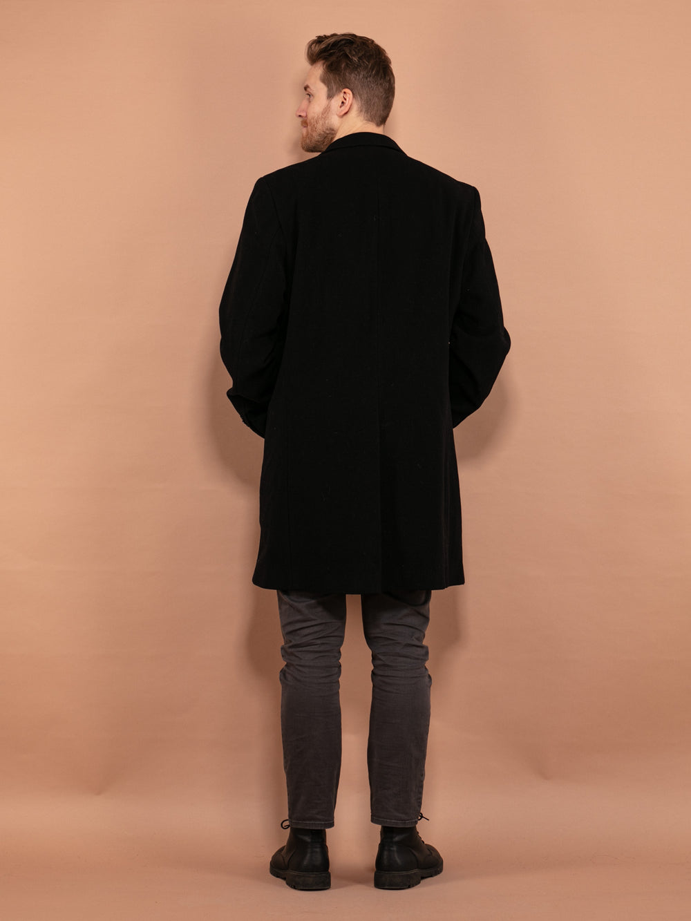 Vintage 90's Men Cashmere and Wool Blend Coat in Black - NorthernGrip