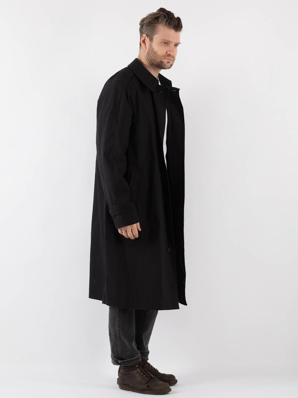 Vintage 90's Men Mac Coat in Black - NorthernGrip
