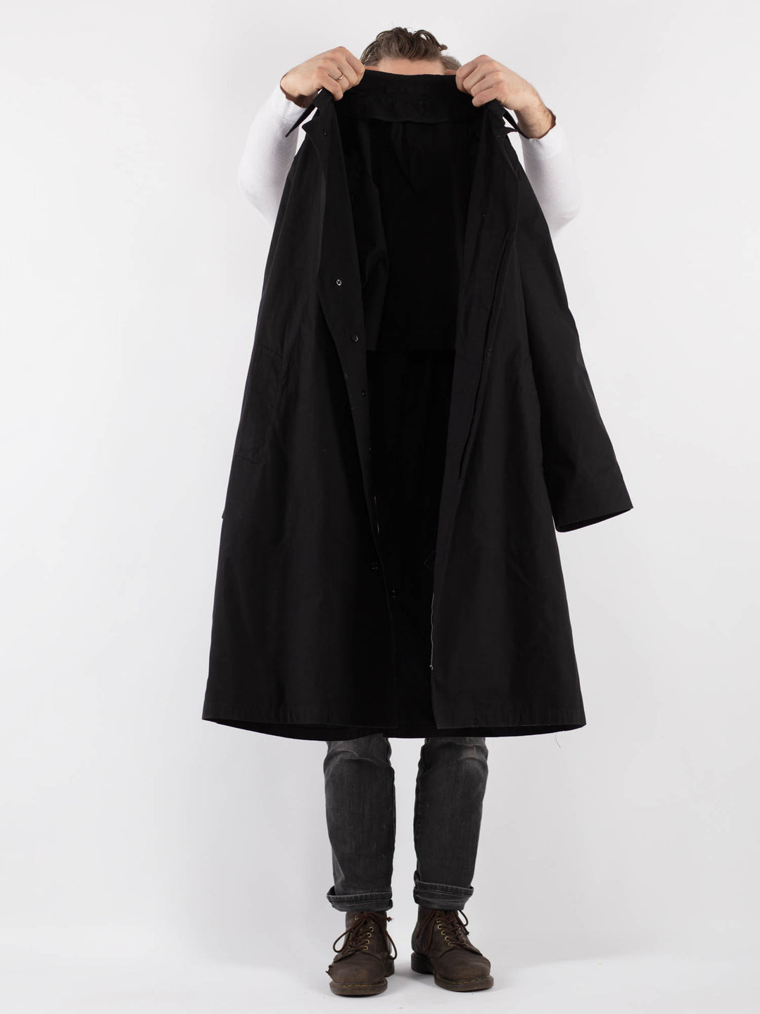 Vintage 90's Men Mac Coat in Black - NorthernGrip