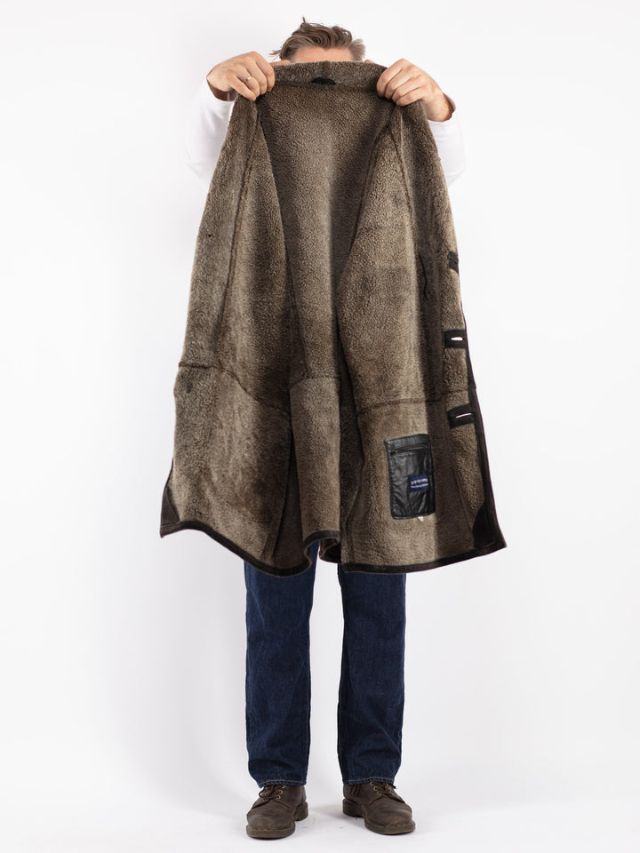 Vintage 90's Men Sheepskin Coat in Brown
