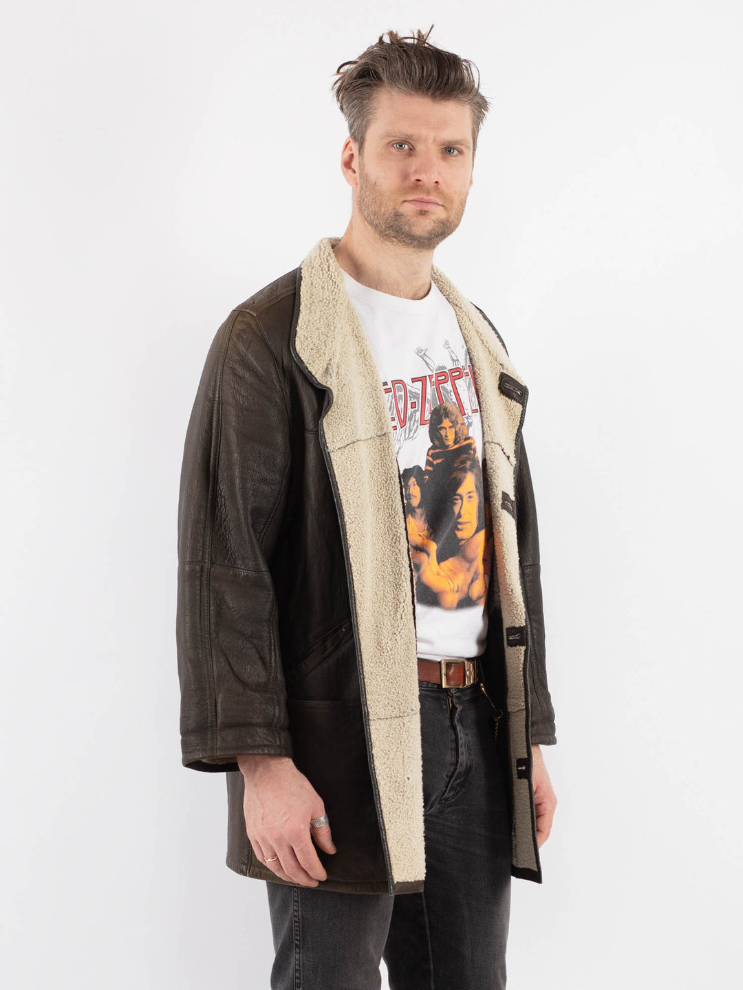 Vintage 90's Men Sheepskin Coat in BrownZ759