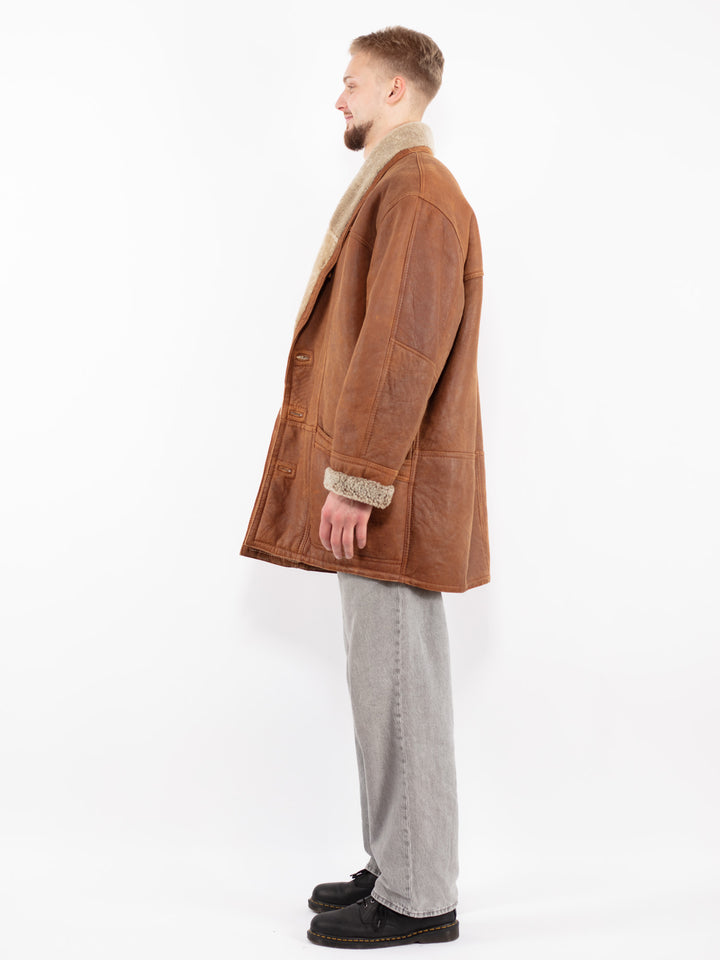 Vintage 90's Men Oversized Sheepskin Coat in Brown