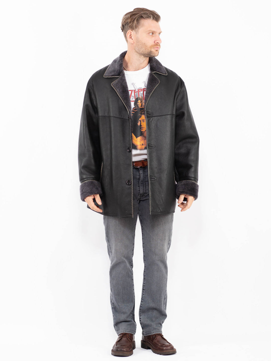 Vintage 90's Men Sheepskin Coat in BlackZ2037