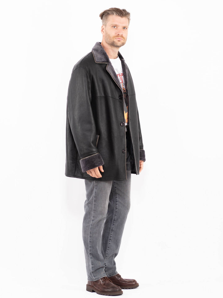 Vintage 90's Men Sheepskin Coat in BlackZ2037