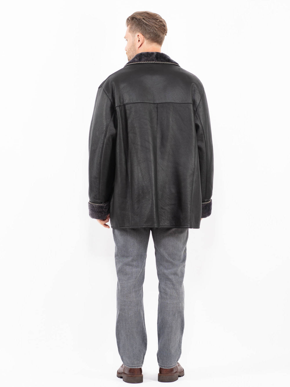 Vintage 90's Men Sheepskin Coat in BlackZ2037