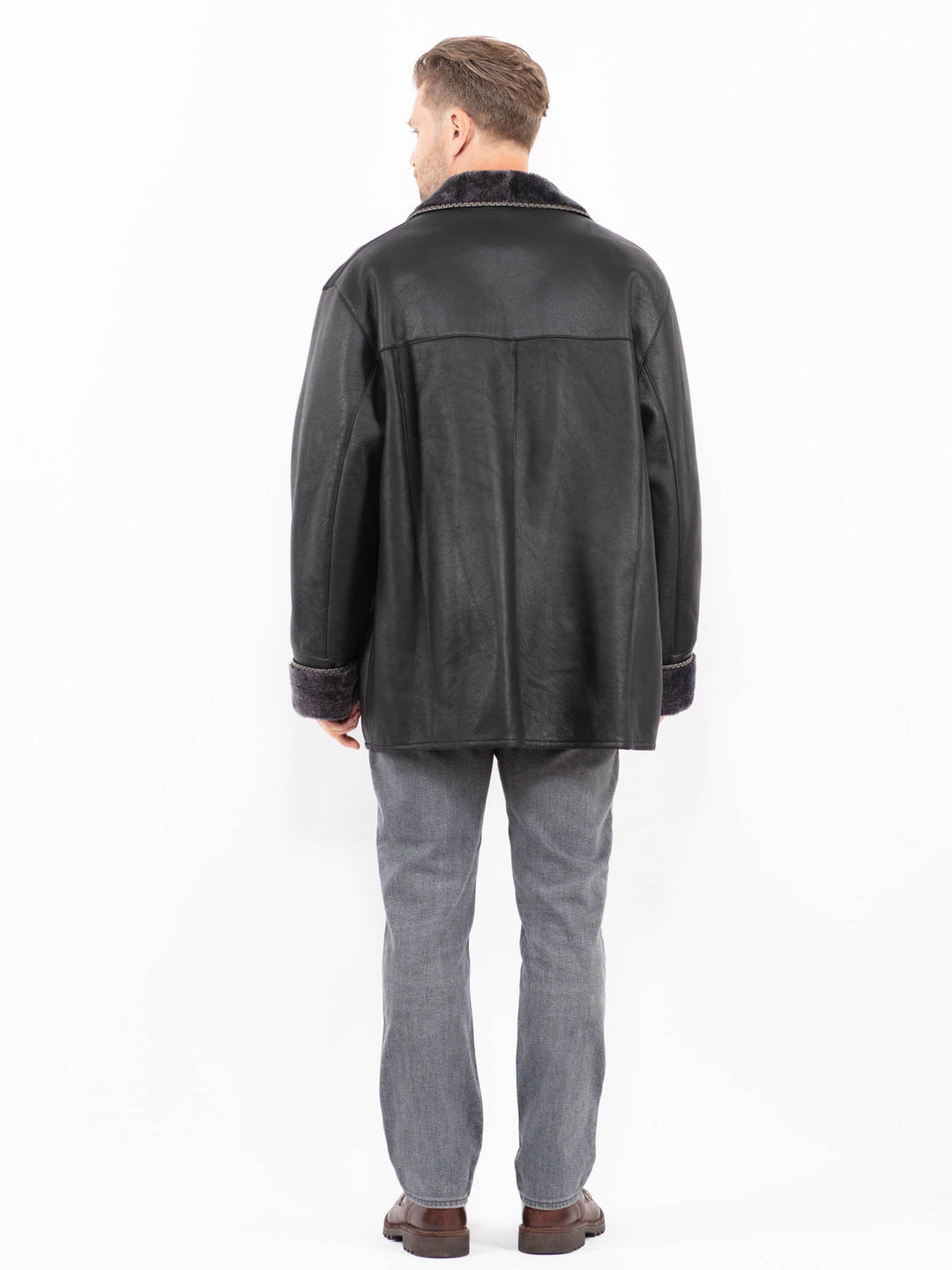 Vintage 90's Men Sheepskin Coat in BlackZ2037