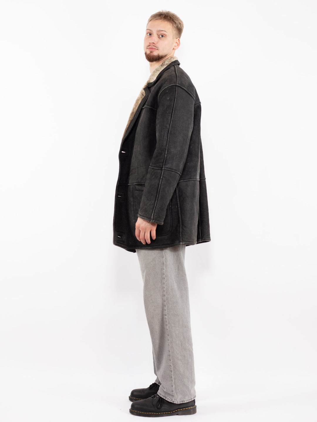 Vintage 90's Men Sheepskin Coat in Black
