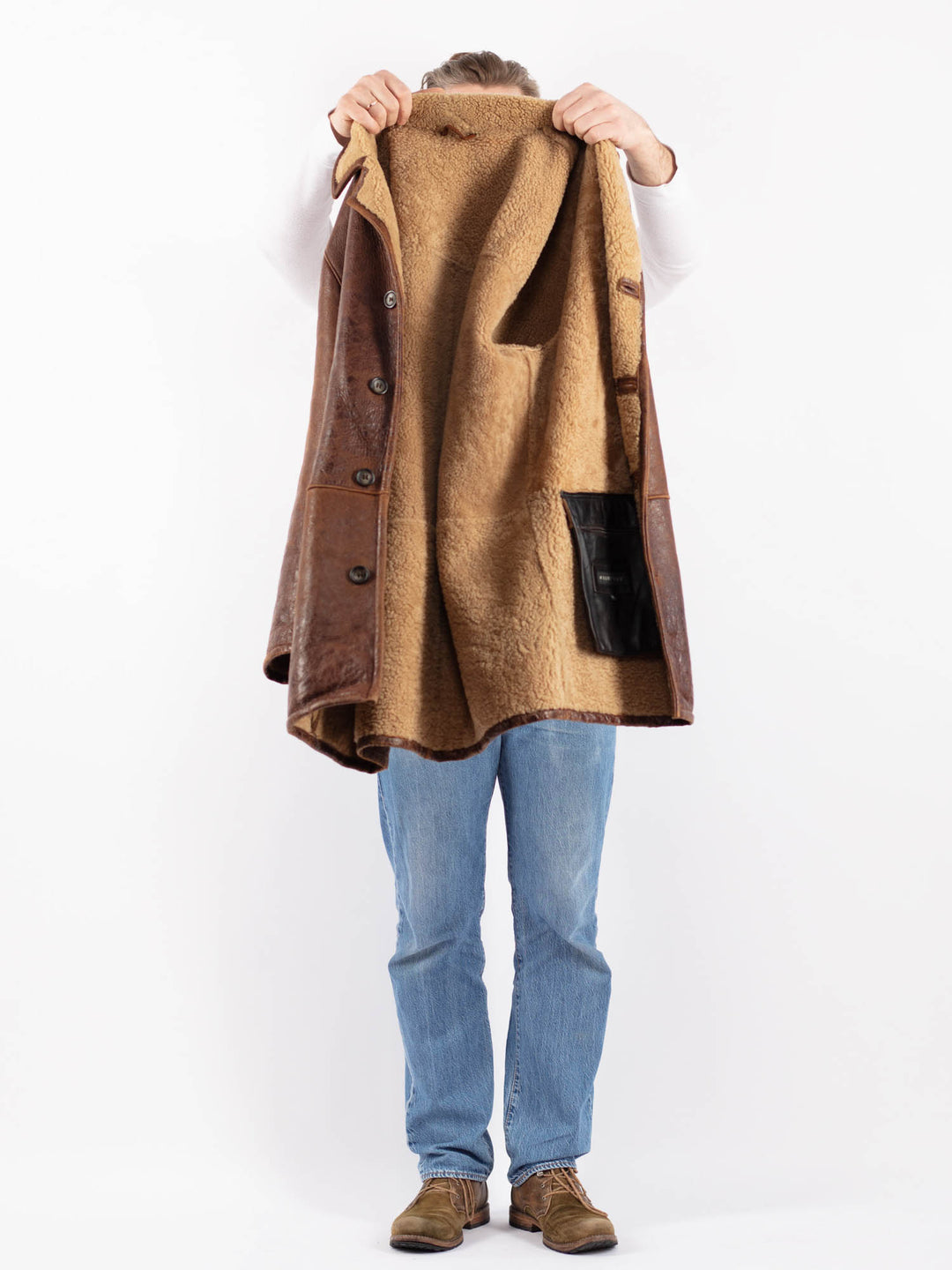 Vintage 90's Men Sheepskin Coat in BrownZ1402