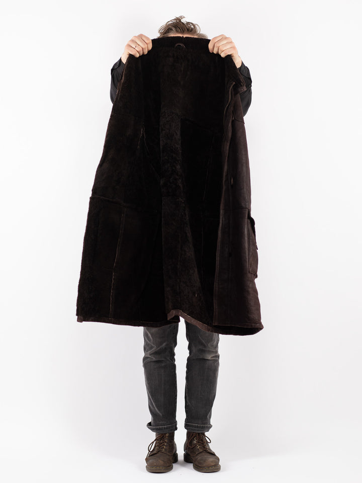 Vintage 90's Men Oversized Sheepskin Coat in Brown
