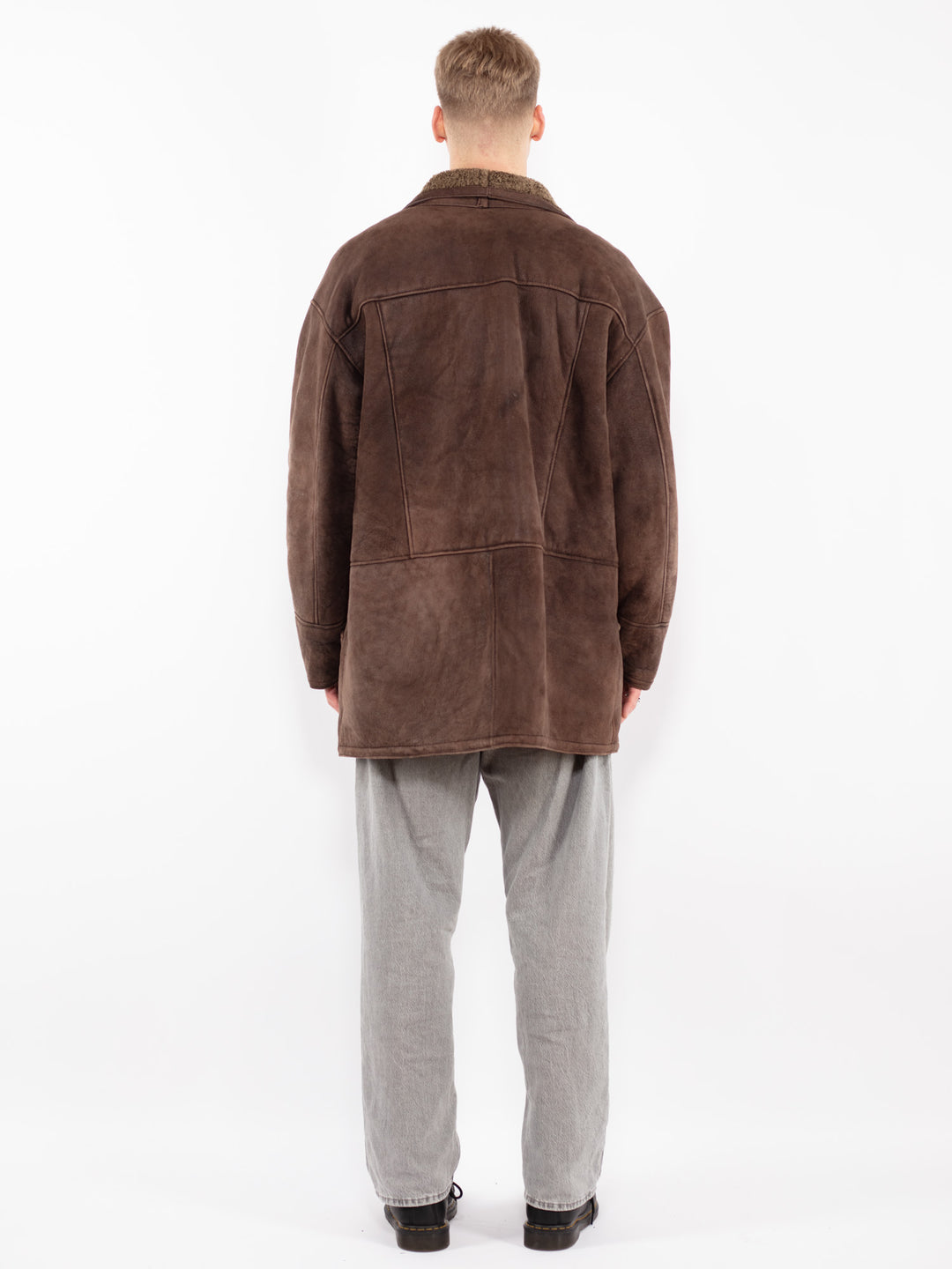 Vintage 90's Men Oversized Sheepskin Coat in Brown