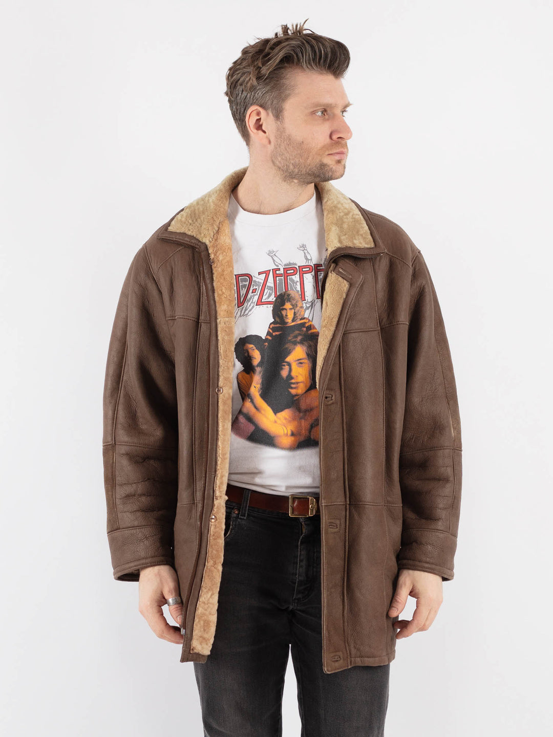 Vintage 90's Men Sheepskin Coat in BrownZ768