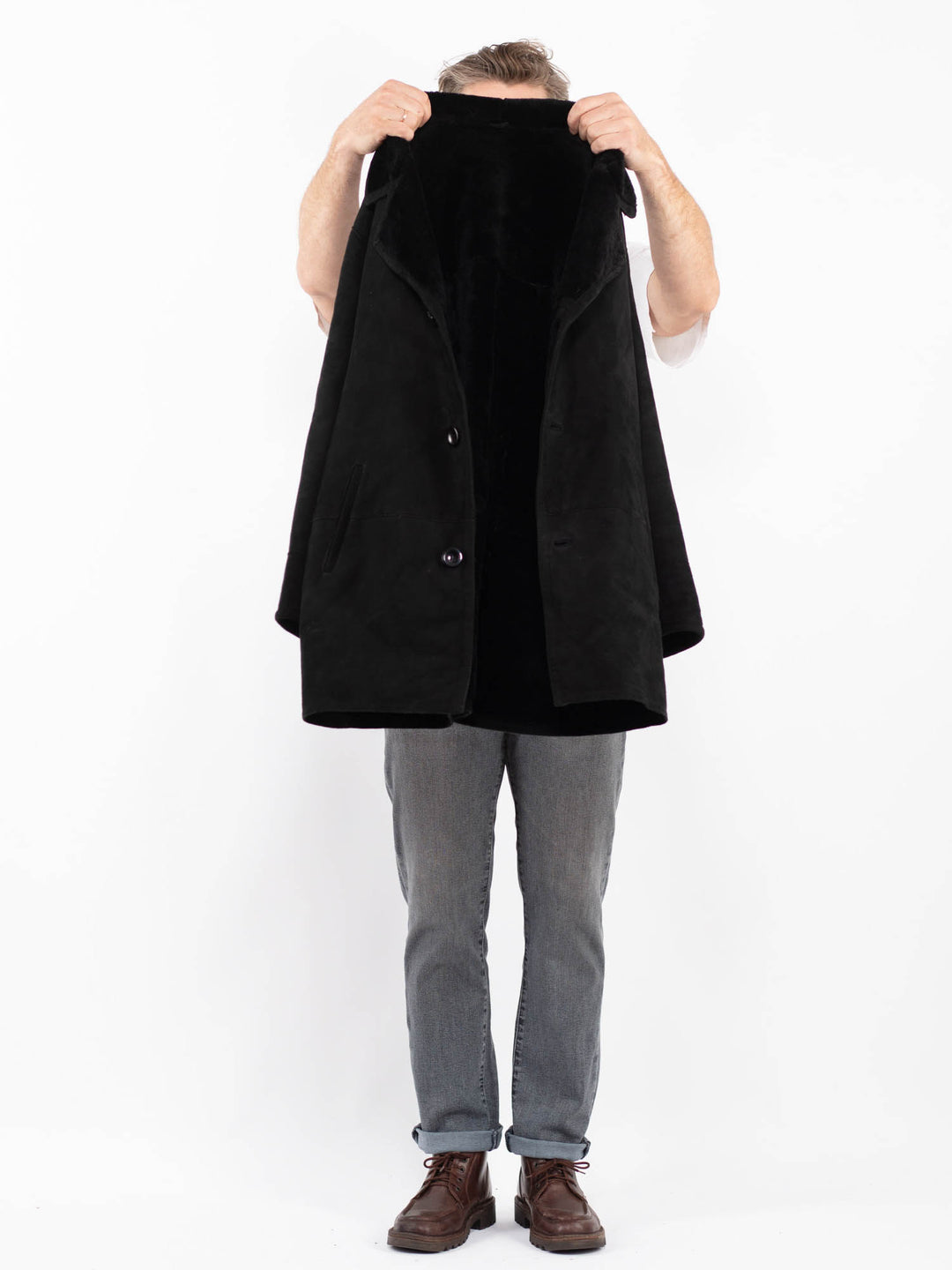 Vintage 90's Men Sheepskin Coat in BlackZ2266