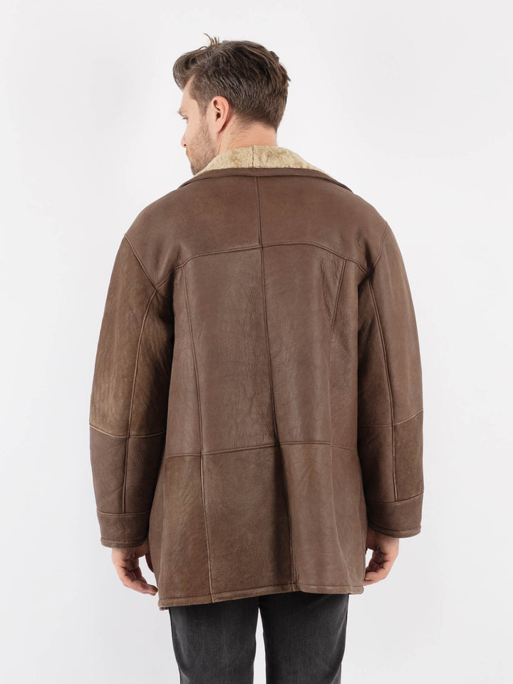 Vintage 90's Men Sheepskin Coat in BrownZ768